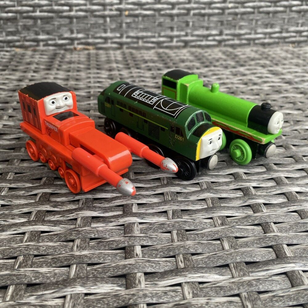 Lot of 3 Thomas & Friends Vintage Wooden Train Cars Engines Other
